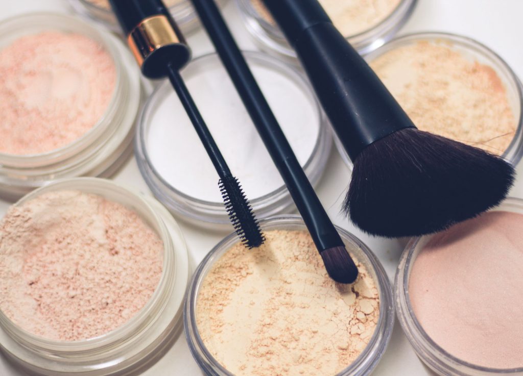 Setting Powder for a Beauty Look